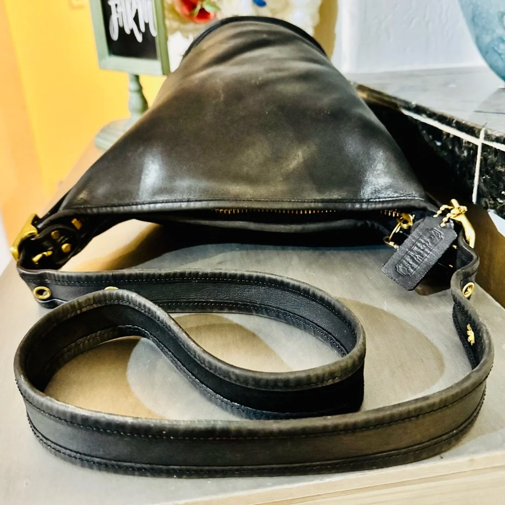 Coach 1993 Helen Berg's Legacy Bucket Bag - Black Glove-tanned leather & brass - Picture 12 of 16